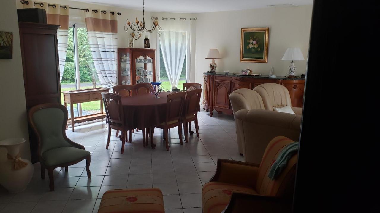 Le Calme Acomodação com café da manhã Plessé Exterior foto
